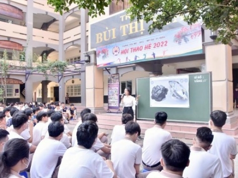 Sinh hoạt chuyên đề tại trường Bùi Thị Xuân – Biên Hòa 